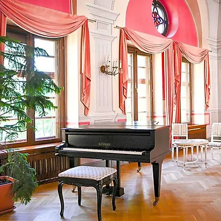 Zamek W Krokowej Aparthotel Krokowa